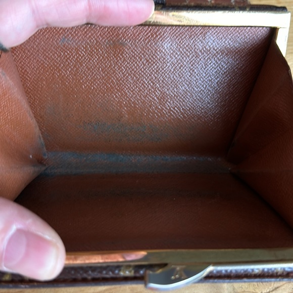 Louis Vuitton Wallet - Picture 7 of 8